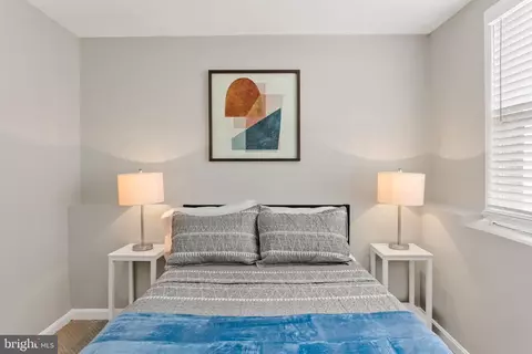 Bedroom - 2592 Viking Dr, Herndon, VA 20171 photo 8 of 8