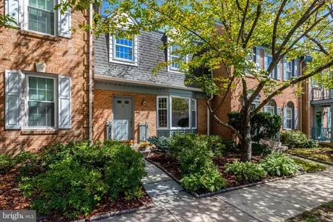 5928 Wescott Hills Way, Alexandria, VA 22315