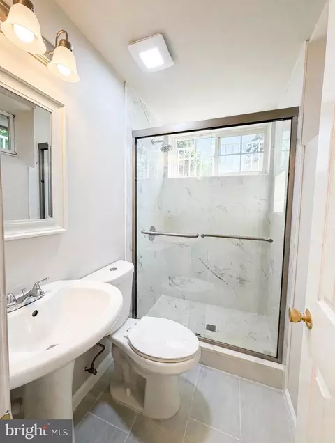 Bath - 2107 Silentree Dr, Vienna, VA 22182 photo 2 of 2