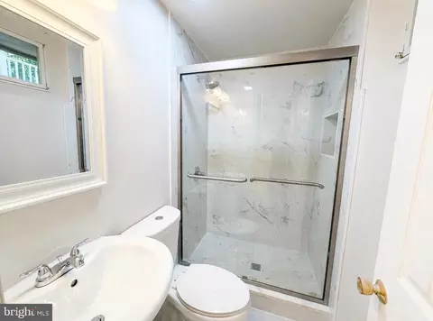 Bath - 2107 Silentree Dr, Vienna, VA 22182 photo 1 of 2