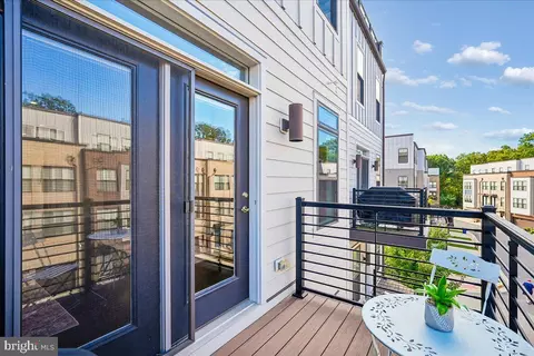 Exterior - 1658 Bandit Loop #2B, Reston, VA 20190 photo 2 of 7