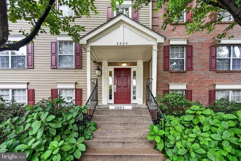 3804 Green Ridge Ct #102, Fairfax, VA 22033
