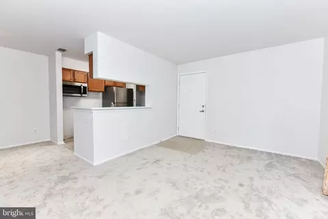 Living - 11655 Chesterfield Ct #E, Reston, VA 20190 photo 2 of 5