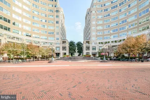 Exterior - 11655 Chesterfield Ct #E, Reston, VA 20190 photo 5 of 24