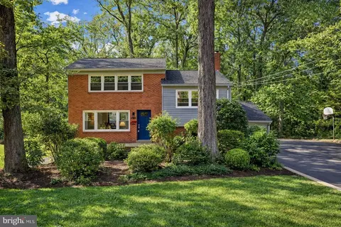 3420 Greentree Dr, Falls Church, VA 22041