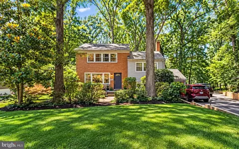 3420 Greentree Dr, Falls Church, VA 22041