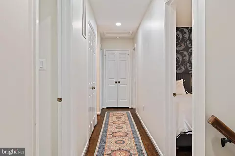 Entry Way - 7712 Lear Rd, Mclean, VA 22102 photo 4 of 4