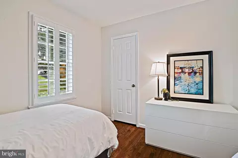 Bedroom - 7712 Lear Rd, Mclean, VA 22102 photo 8 of 12