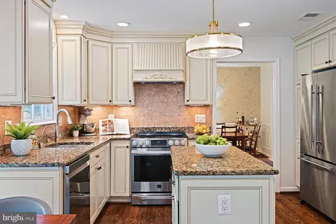 Kitchen - 7712 Lear Rd, Mclean, VA 22102 photo 3 of 5