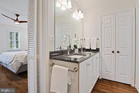 Bath - 7712 Lear Rd, Mclean, VA 22102 photo 1 of 5