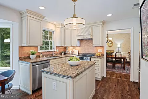 Kitchen - 7712 Lear Rd, Mclean, VA 22102 photo 5 of 5