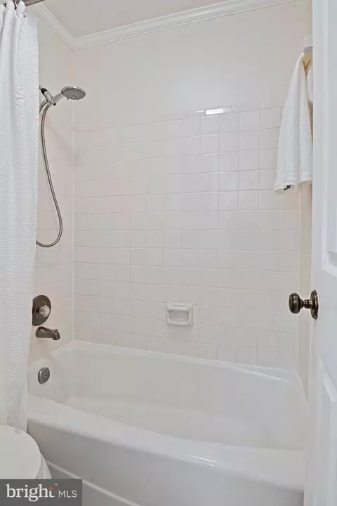 Bath - 7712 Lear Rd, Mclean, VA 22102 photo 3 of 5