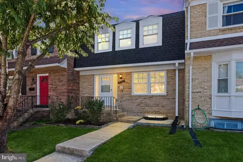 9103 Bowler Dr, Fairfax, VA 22031