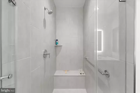 Bath - 11234 Faraday Park Dr, Reston, VA 20190 photo 3 of 4