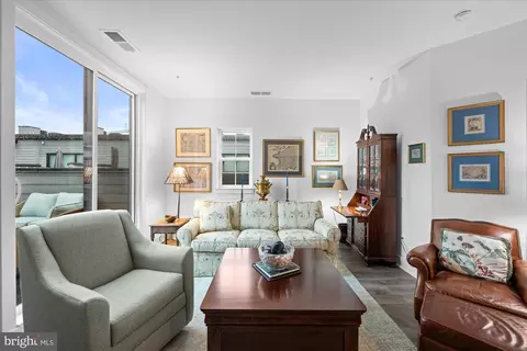 Living - 11234 Faraday Park Dr, Reston, VA 20190 photo 1 of 1