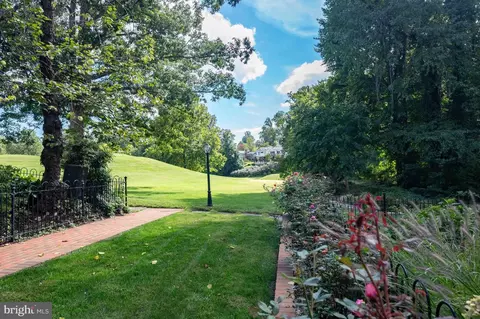Exterior - 8261 Taunton Pl, Springfield, VA 22152 photo 17 of 22
