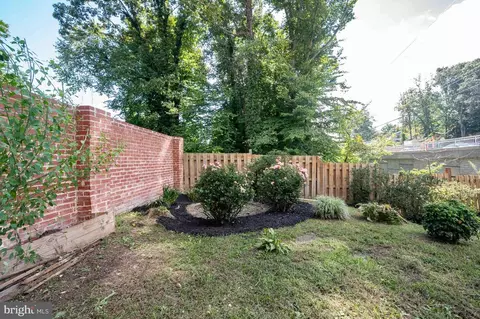 Exterior - 8261 Taunton Pl, Springfield, VA 22152 photo 9 of 22