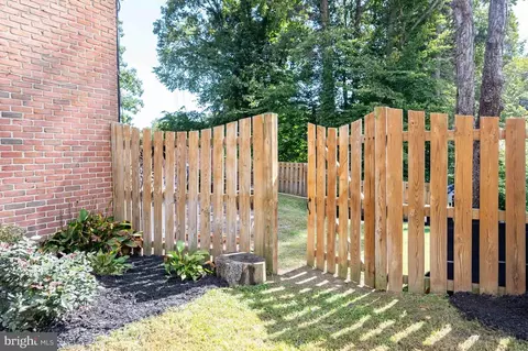 Exterior - 8261 Taunton Pl, Springfield, VA 22152 photo 12 of 22