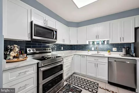 Kitchen - 8261 Taunton Pl, Springfield, VA 22152 photo 1 of 5