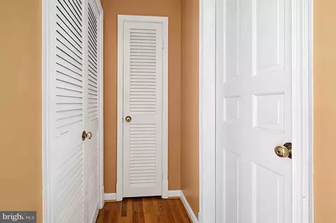 Entry Way - 8261 Taunton Pl, Springfield, VA 22152 photo 5 of 8