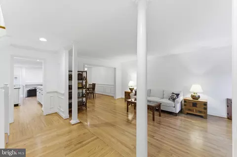 Entry Way - 6659 Madison Mclean Dr N, Mclean, VA 22101 photo 4 of 5