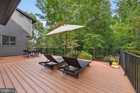 Exterior - 11411 Running Cedar Rd, Reston, VA 20191 photo 7 of 22