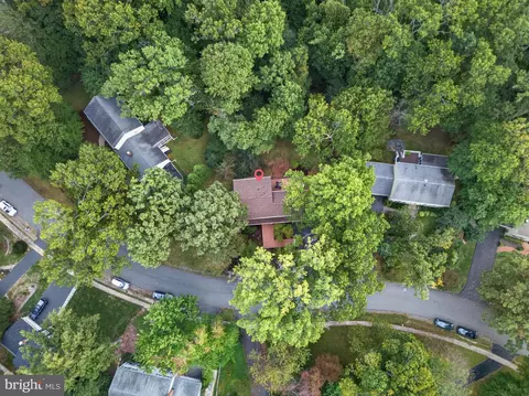 View/Area - 11411 Running Cedar Rd, Reston, VA 20191 photo 1 of 6