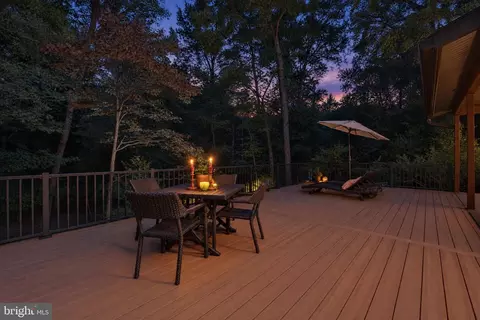 Exterior - 11411 Running Cedar Rd, Reston, VA 20191 photo 14 of 22