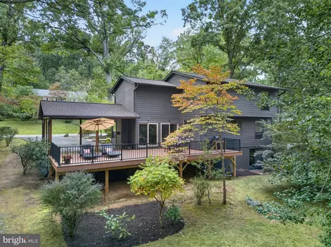 Exterior - 11411 Running Cedar Rd, Reston, VA 20191 photo 6 of 22