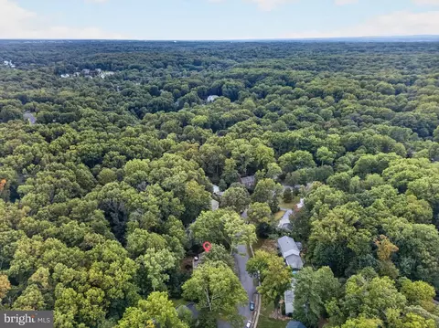 View/Area - 11411 Running Cedar Rd, Reston, VA 20191 photo 4 of 6