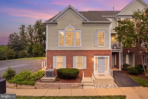 6350 D Hawk View Ct #69, Alexandria, VA 22312