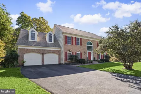 9401 Eagle Trce, Fairfax Station, VA 22039