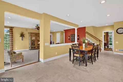 Dining - 8248 Native Violet Dr, Lorton, VA 22079 photo 5 of 5