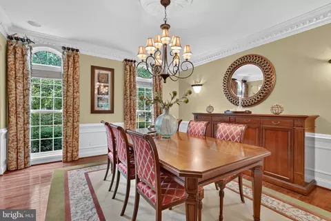 Dining - 8248 Native Violet Dr, Lorton, VA 22079 photo 2 of 5