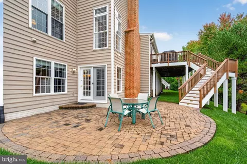 Exterior - 8248 Native Violet Dr, Lorton, VA 22079 photo 10 of 12
