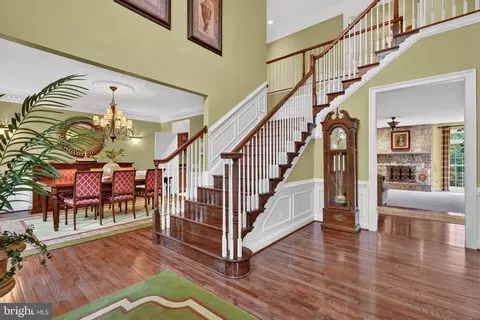 Entry Way - 8248 Native Violet Dr, Lorton, VA 22079 photo 2 of 5