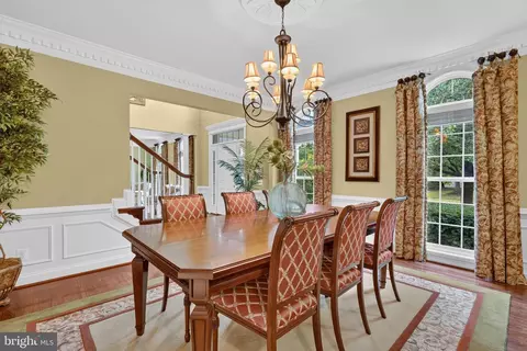 Dining - 8248 Native Violet Dr, Lorton, VA 22079 photo 3 of 5