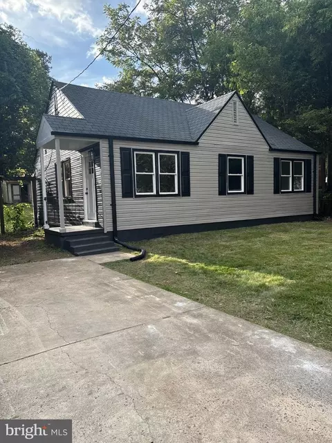 3022 Westfall Pl, Falls Church, VA 22042