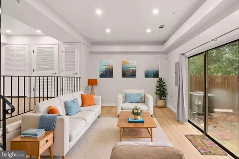 Living - 8210 Tory Rd #139, Springfield, VA 22152 photo 1 of 4