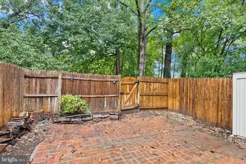 Exterior - 8210 Tory Rd #139, Springfield, VA 22152 photo 4 of 5