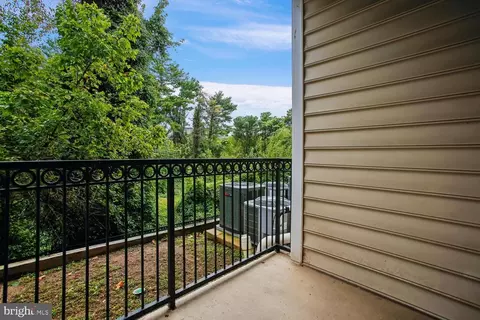Exterior - 1571 Spring Gate Dr #6106, Mclean, VA 22102 photo 1 of 17