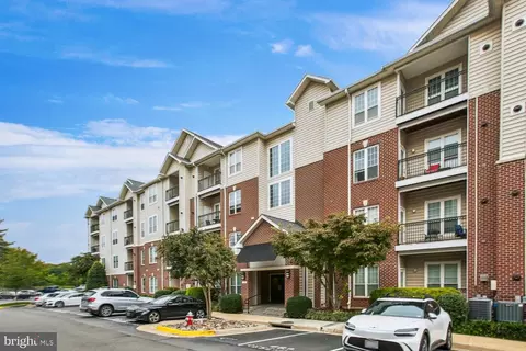 Exterior - 1571 Spring Gate Dr #6106, Mclean, VA 22102 photo 3 of 17