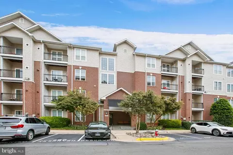 Exterior - 1571 Spring Gate Dr #6106, Mclean, VA 22102 photo 4 of 17