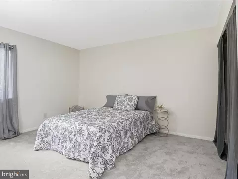 Bedroom - 11809 Breton Ct #2B, Reston, VA 20191 photo 3 of 4