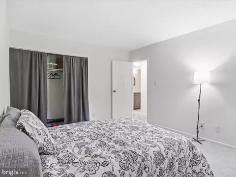 Bedroom - 11809 Breton Ct #2B, Reston, VA 20191 photo 4 of 4