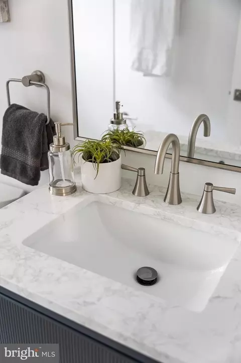 Bath - 6932 Chestnut Ave, Falls Church, VA 22042 photo 4 of 4