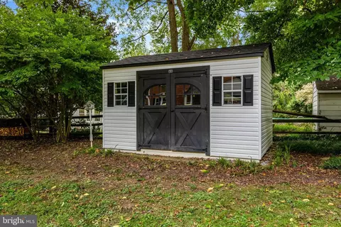 Other - 10015 Saddle Rd, Vienna, VA 22181 photo 23 of 23