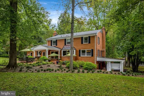 Other - 10015 Saddle Rd, Vienna, VA 22181 photo 2 of 23