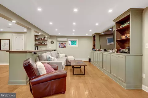 Other - 10015 Saddle Rd, Vienna, VA 22181 photo 16 of 23
