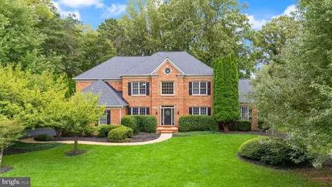3203 Wheatland Farms Dr, Oakton, VA 22124